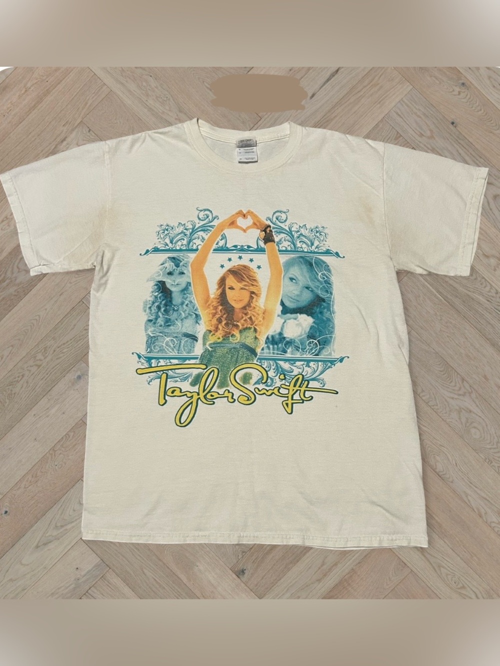 2009 Speak Now Taylor Swift Y2K Concert TShirt RARE
